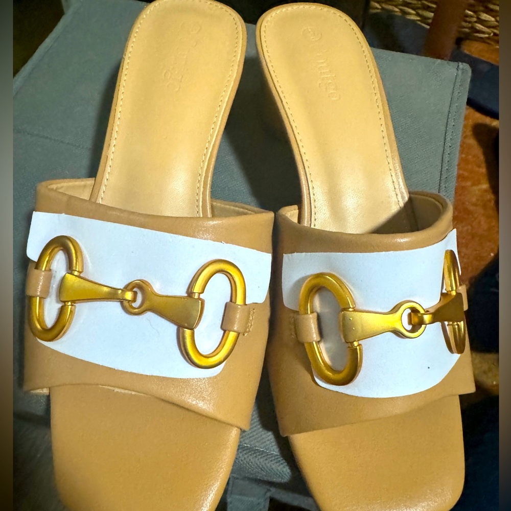 Brand new Coutgo sandals